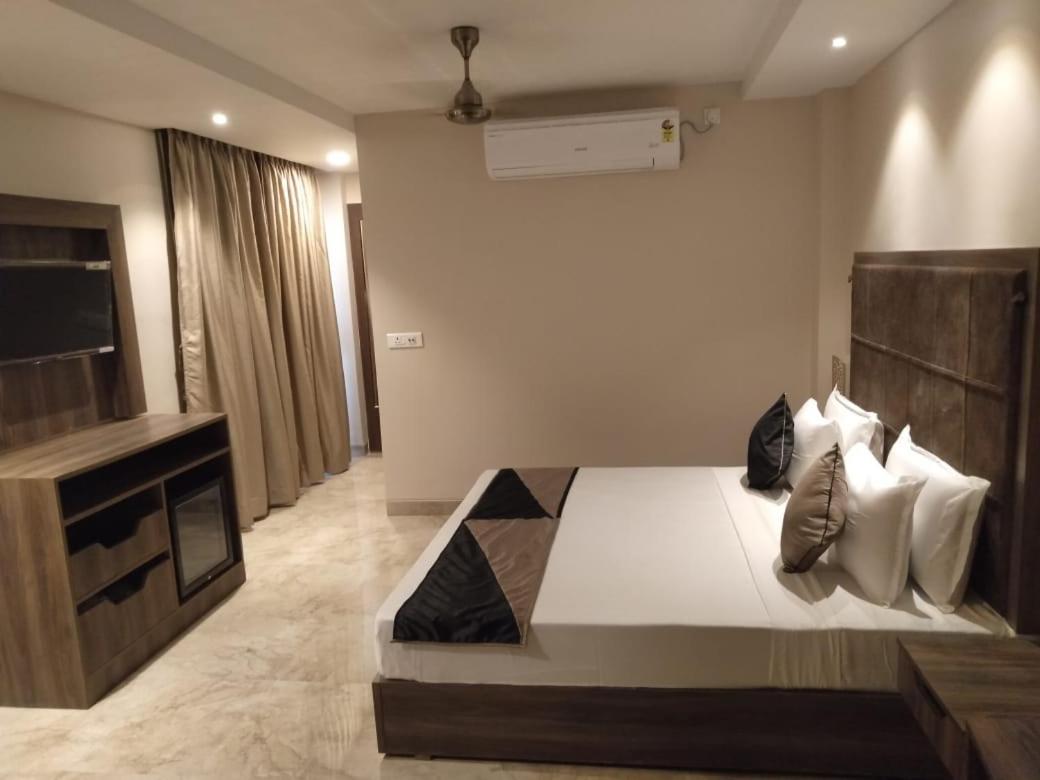 I-Towne' - A Unit Of Hotel Shivam International דאוגהאר מראה חיצוני תמונה