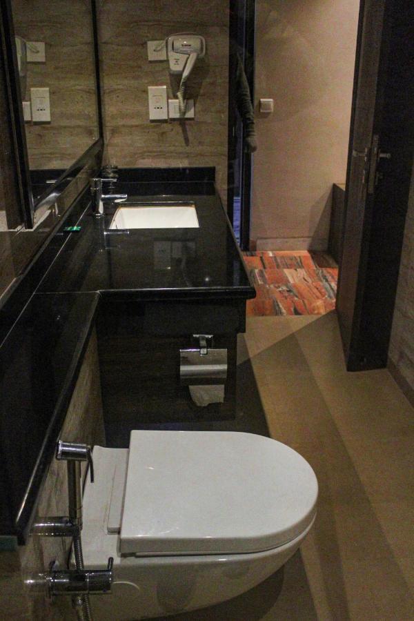 I-Towne' - A Unit Of Hotel Shivam International דאוגהאר מראה חיצוני תמונה
